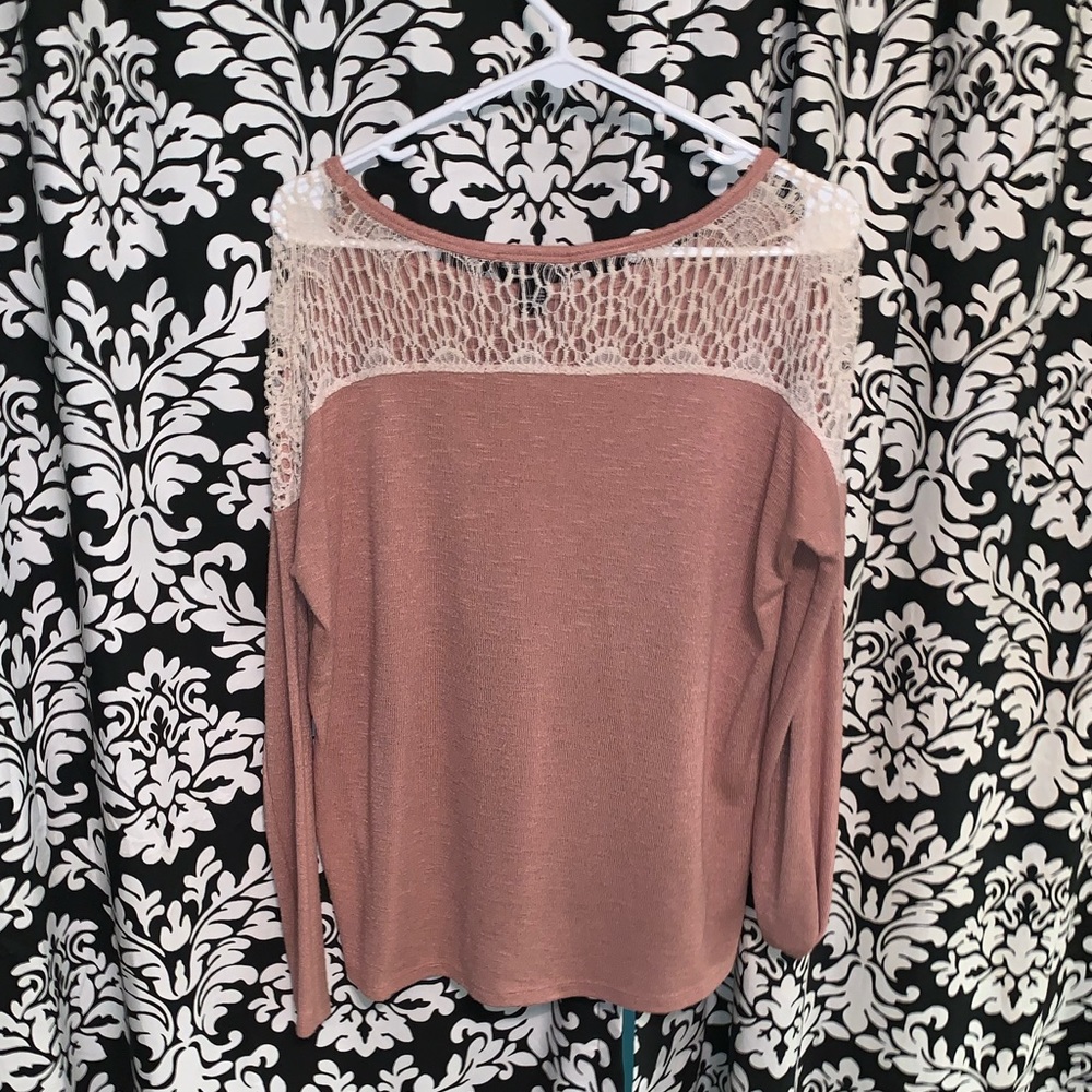Long sleeve shirt/sweater